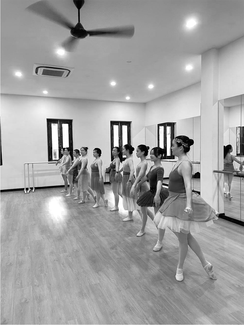 Image of students practicing