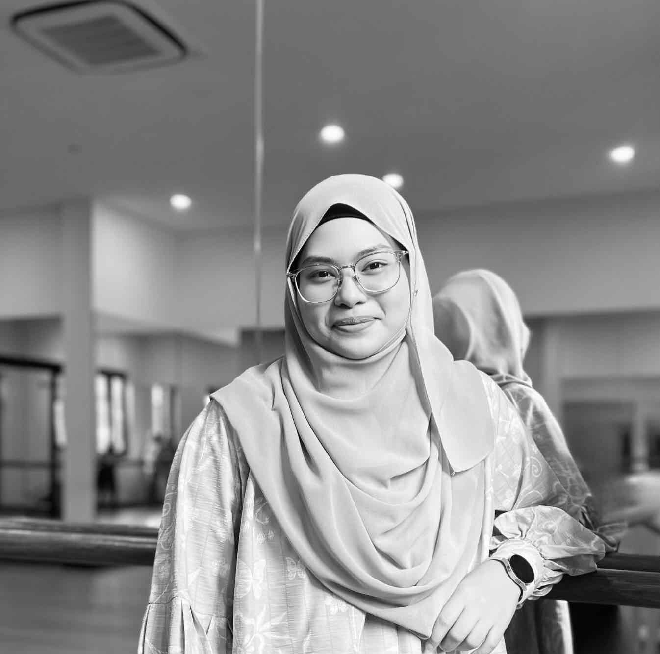 Nadira posing for a photo