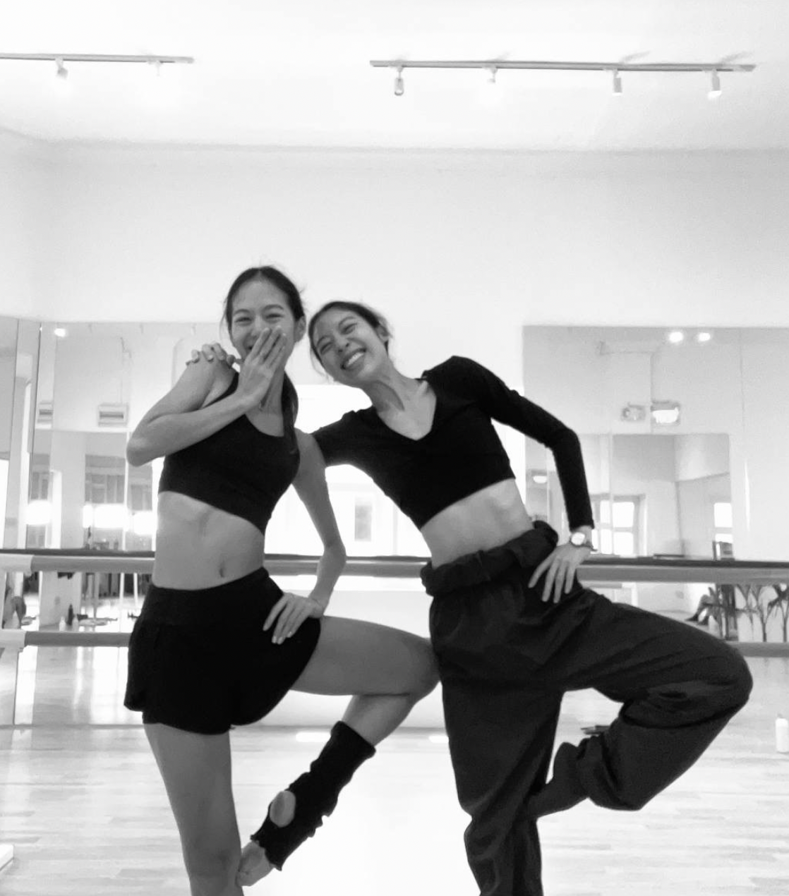 Image of Ziyi & Zile as adults